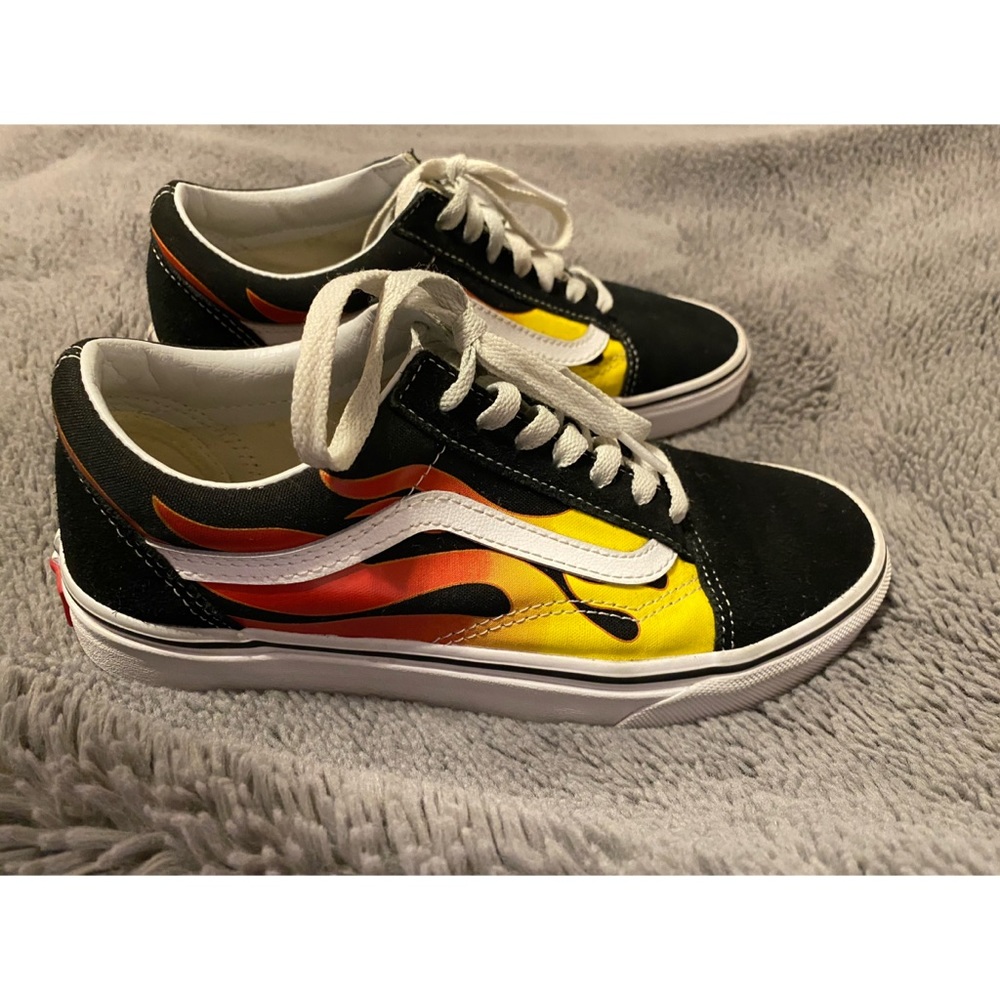 Vans flame old school shoes